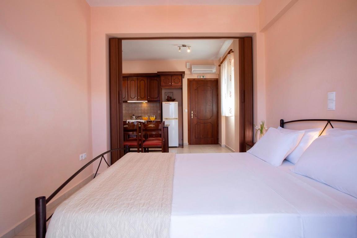 Liotrivi Apartments Vasilikí Dış mekan fotoğraf